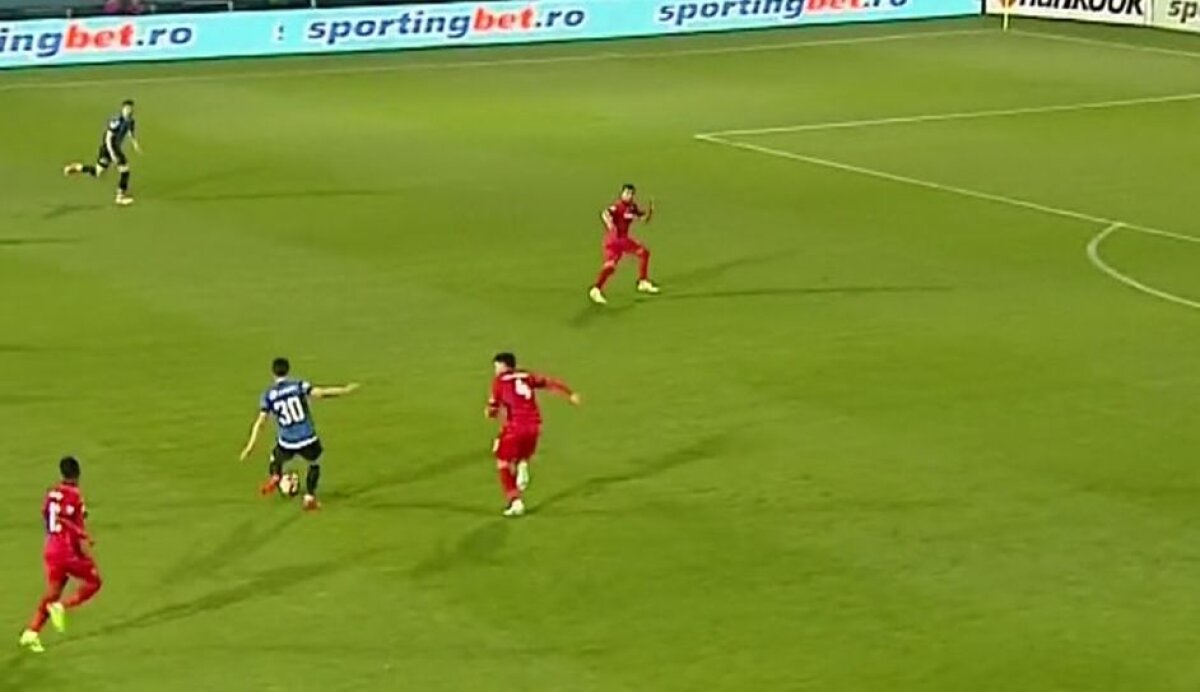 FOTO Două ratări MONUMENTALE pentru Viitorul! De nervi, Șumudică și-a scos un fotbalist în minutul 23