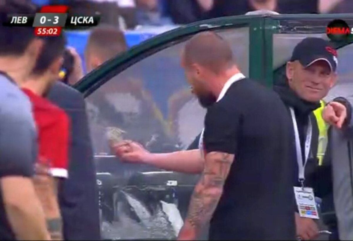 FOTO Nebunie la Sofia în derbyul Levski - ȚSKA! Thomas Neubert s-a prăbușit pe pistă, lovit de petarde și pietre! Alți doi antrenori de la ȚSKA răniți