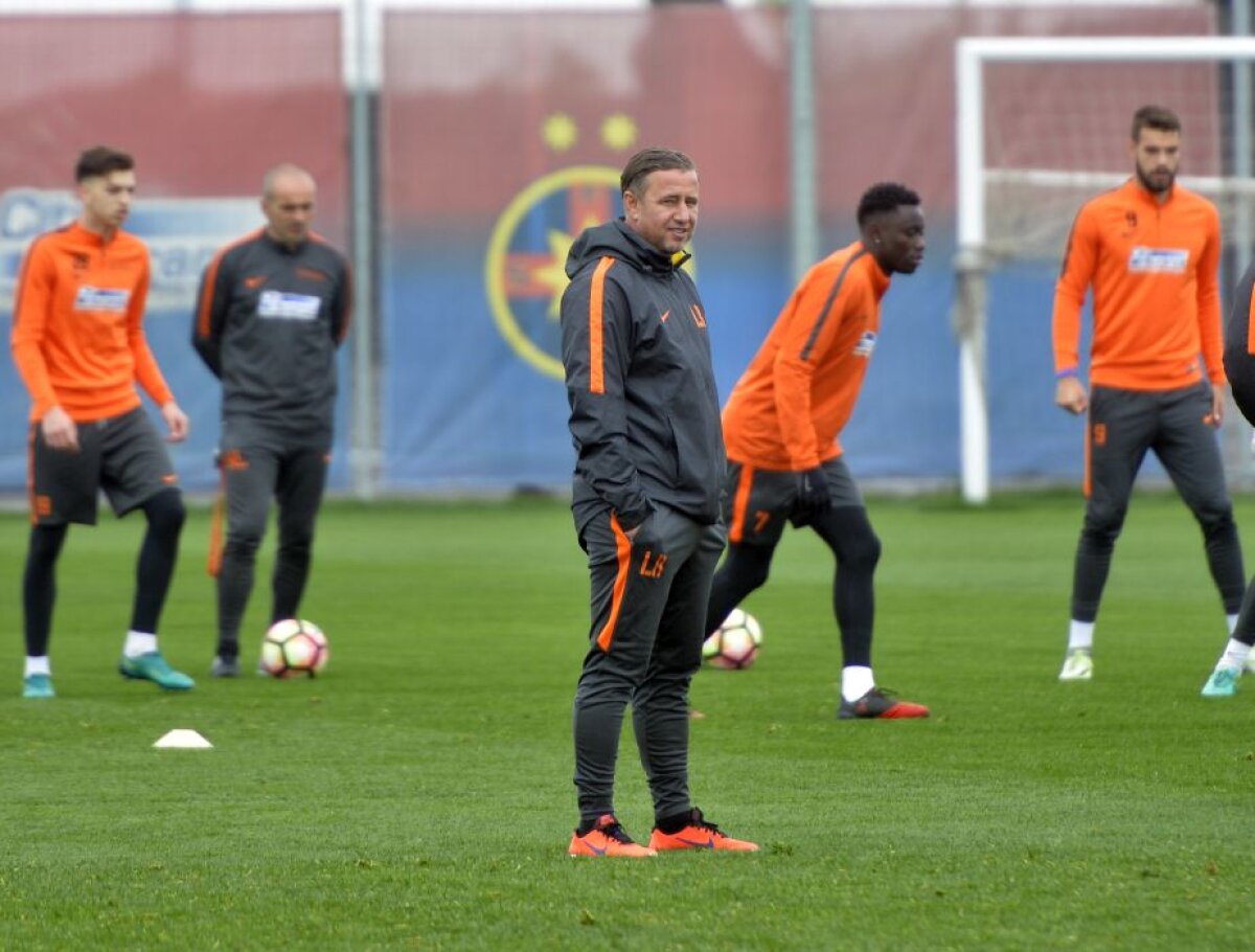 EXCLUSIV / VIDEO +FOTO » 150 de suporteri ai lui FCSB i-au încurajat pe jucători + Imagini de la antrenament