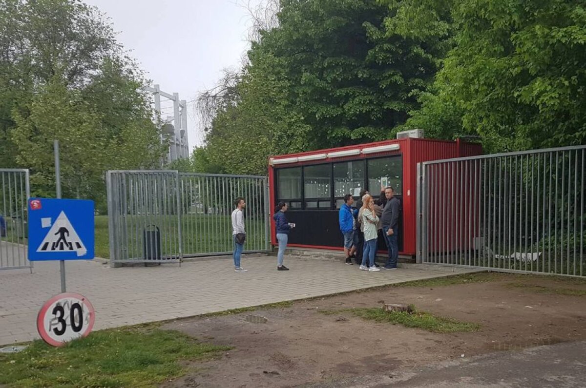 VIDEO+FOTO Fanii steliști iau cu asalt Arena Națională » Anunțul făcut de șefii FCSB: "Se dau toate biletele"