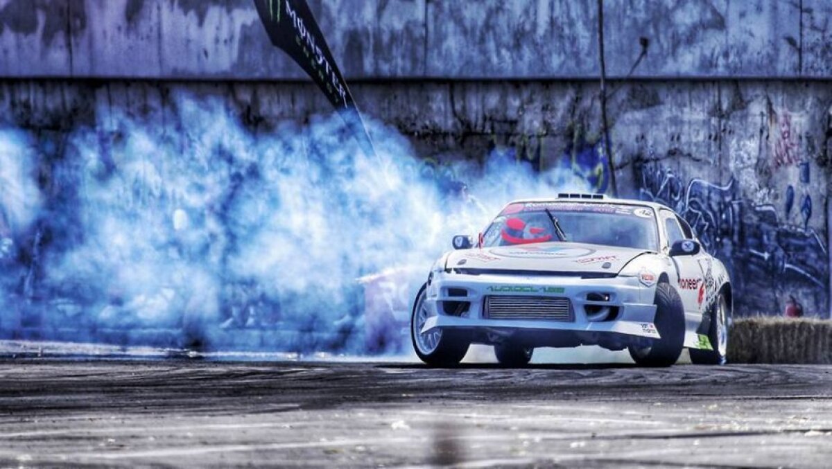 GALERIE FOTO + VIDEO Drift la malul mării » Reporterul GSP a trăit pe propria piele emoțiile pe care le are un pilot în timpul competiției