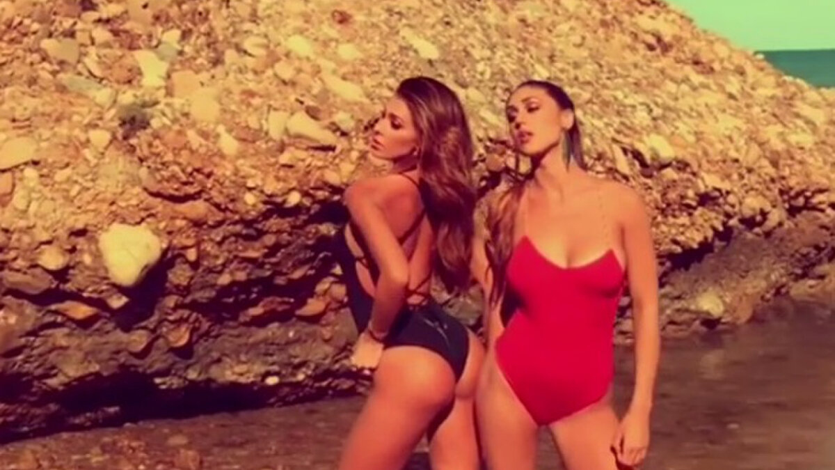 FOTO Au intrat în afaceri și fac pereche bună împreună! Două surori fotomodele apar în cel mai fierbinte pictorial