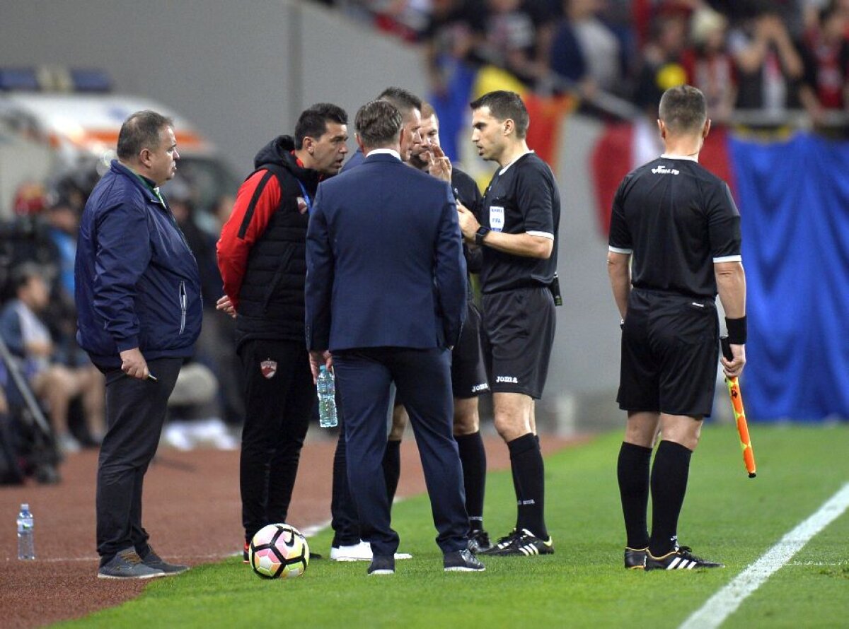 FOTO Dinamoviștii cer stadion fără pistă, dar comportamentul de la derby transmite altceva » Meci întârziat și role în capul adversarilor