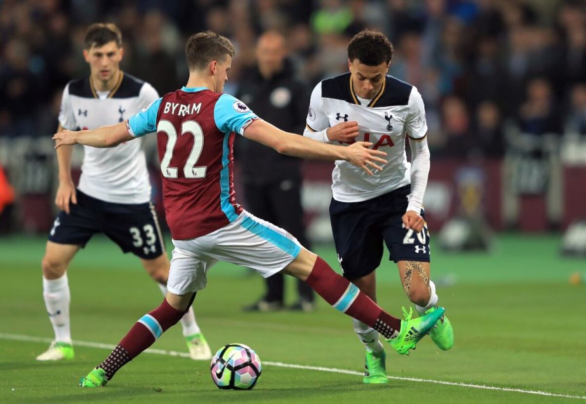 VIDEO+FOTO Pasul greșit al lui Tottenham care poate trimite titlul pe Stamford Bridge » Chelsea se poate distanța la 7 puncte de Spurs, cu trei etape înainte de final