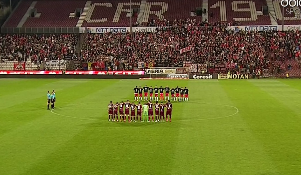 GALERIE FOTO Gest oribil al fanilor lui CFR Cluj în timpul momentului de reculegere în memoria lui Patrick Ekeng