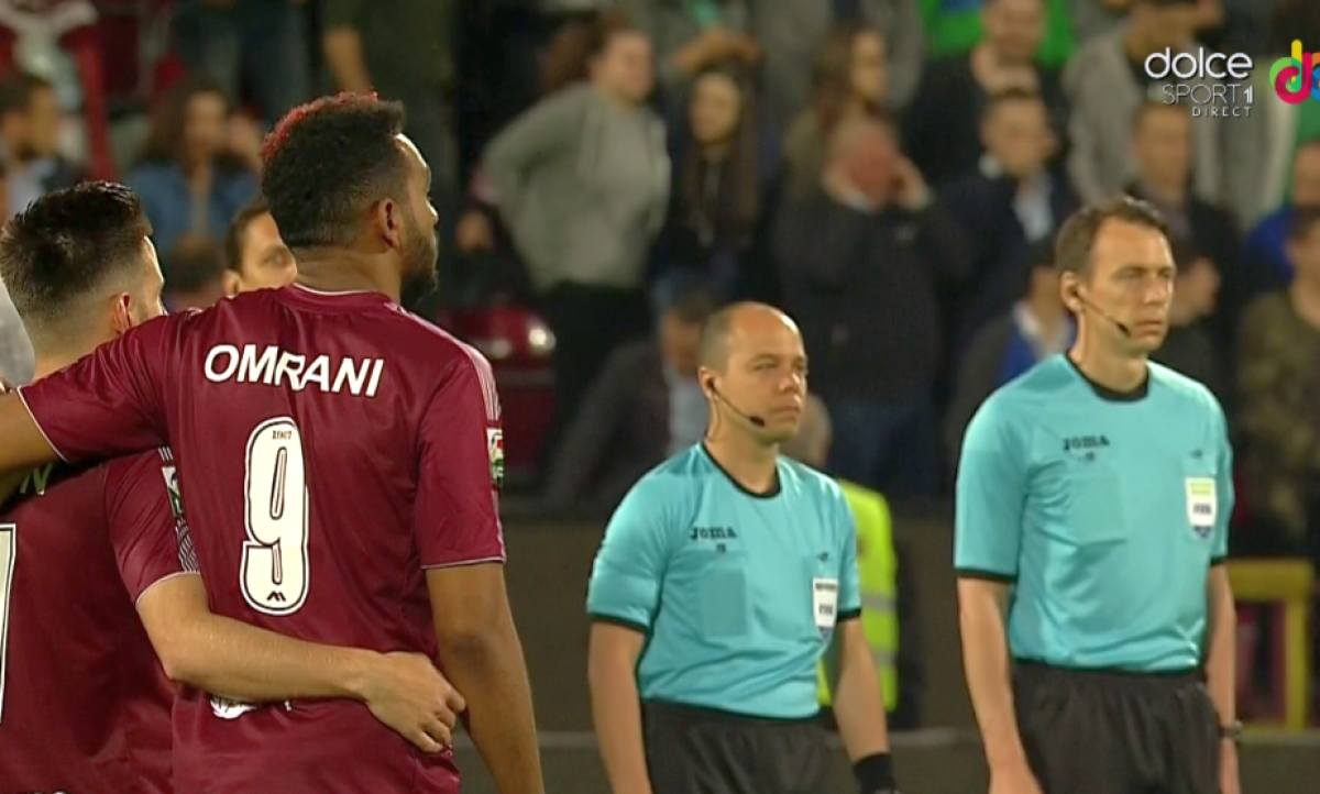 GALERIE FOTO Gest oribil al fanilor lui CFR Cluj în timpul momentului de reculegere în memoria lui Patrick Ekeng