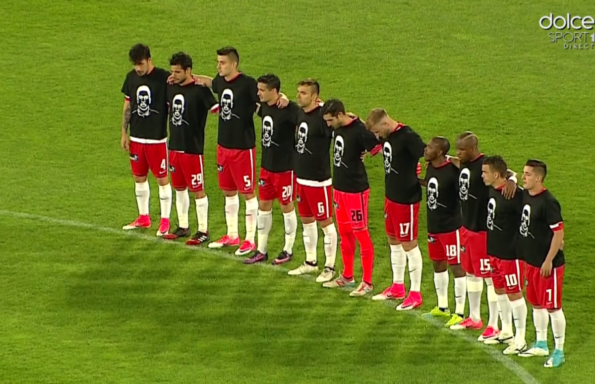 GALERIE FOTO Gest oribil al fanilor lui CFR Cluj în timpul momentului de reculegere în memoria lui Patrick Ekeng