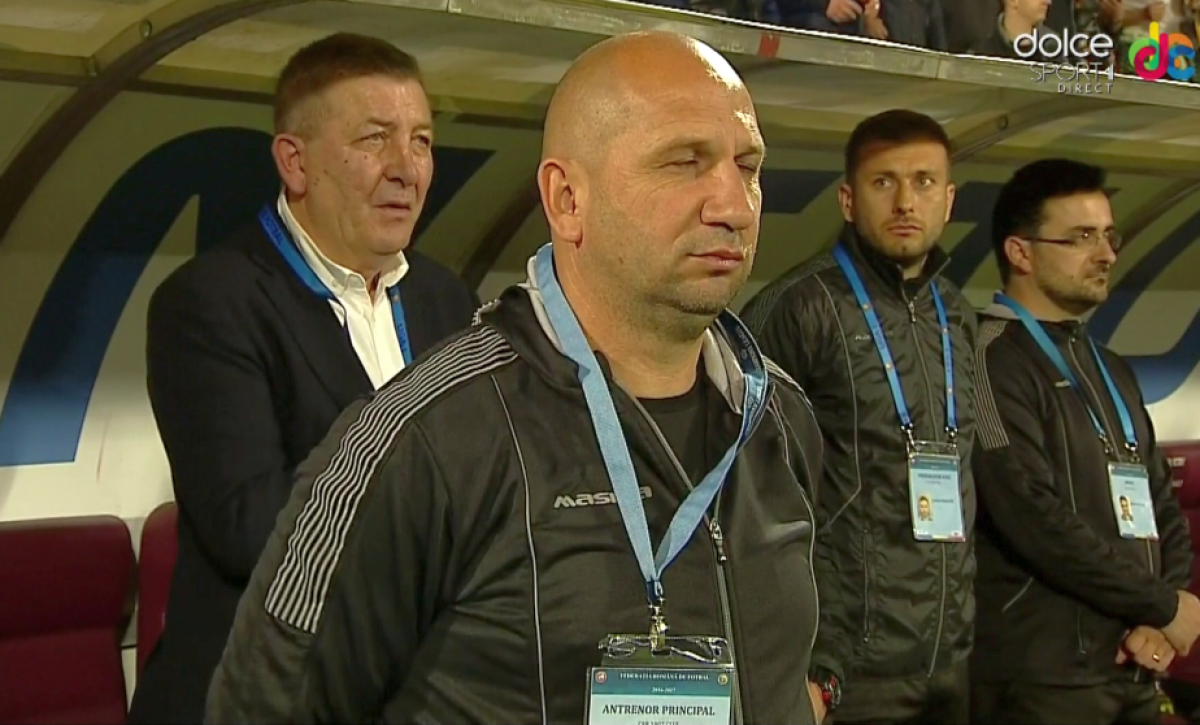 GALERIE FOTO Gest oribil al fanilor lui CFR Cluj în timpul momentului de reculegere în memoria lui Patrick Ekeng