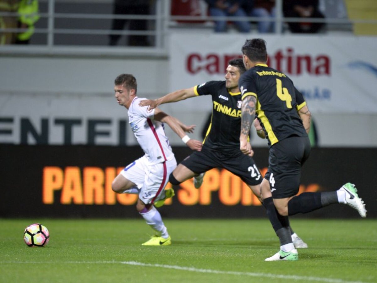 VIDEO+FOTO FCSB rezistă! Victorie cu Astra în deplasare, 1-0, iar totul se joacă în ultima rundă!