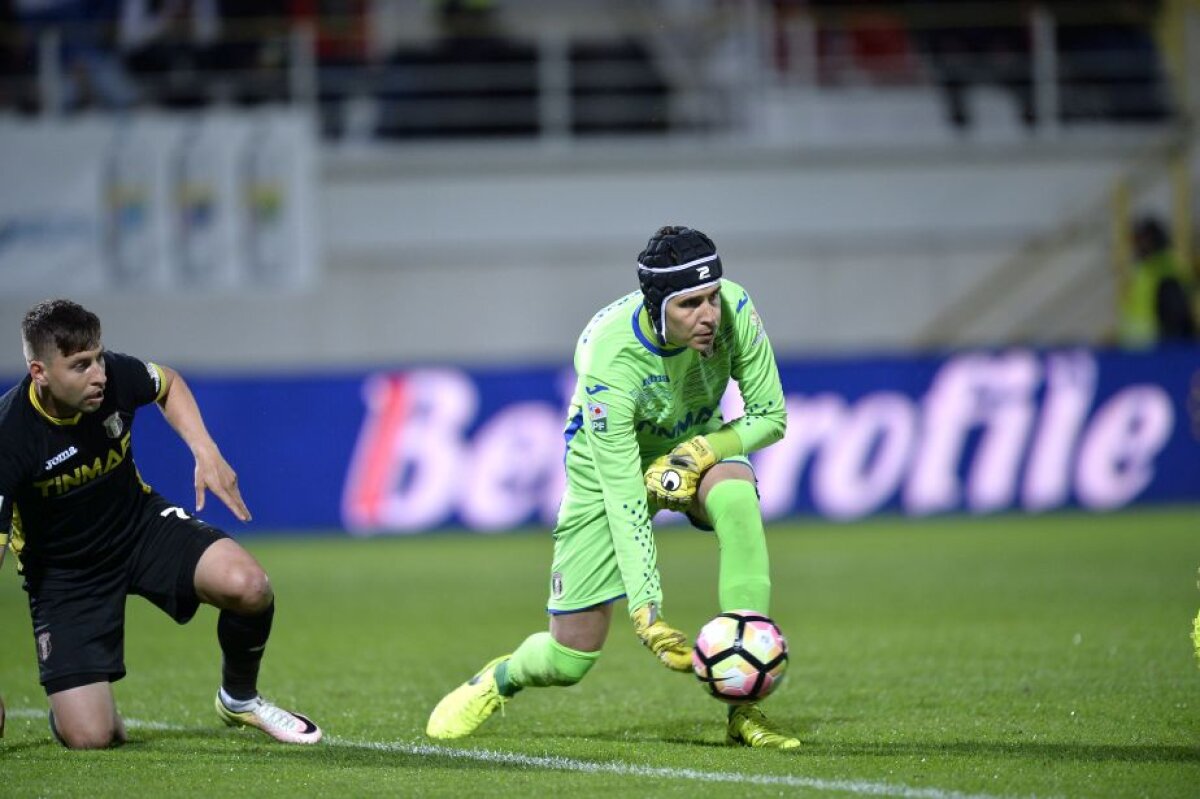 VIDEO+FOTO FCSB rezistă! Victorie cu Astra în deplasare, 1-0, iar totul se joacă în ultima rundă!