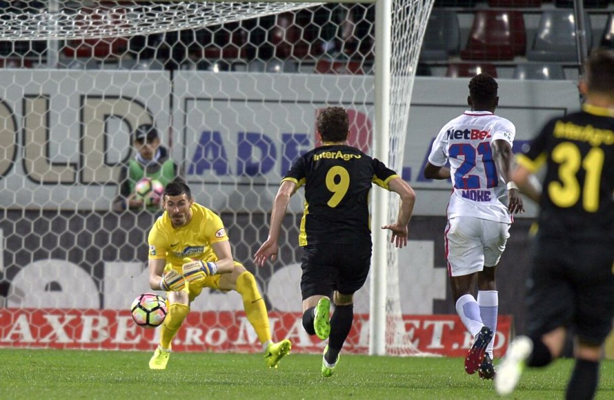 VIDEO+FOTO FCSB rezistă! Victorie cu Astra în deplasare, 1-0, iar totul se joacă în ultima rundă!