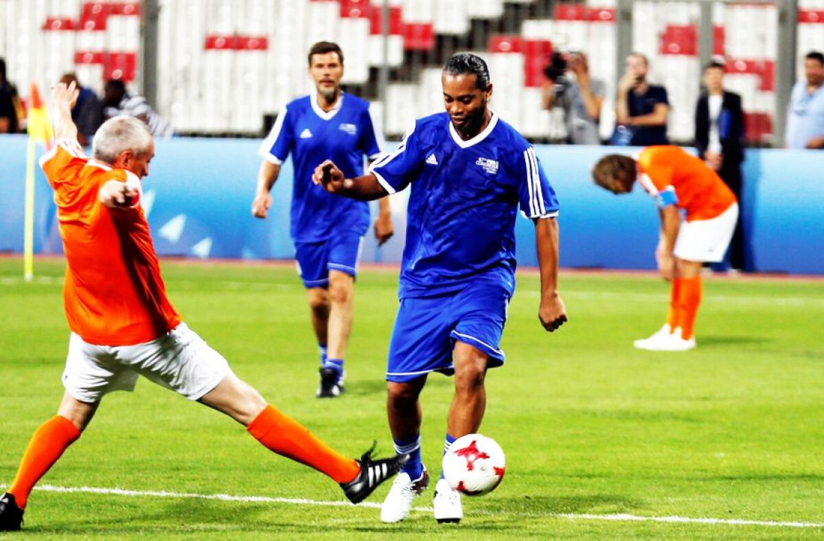 GALERIE FOTO Spectacol la FIFA Legends! Maradona, Ronaldinho și Valderrama au făcut show în Bahrein