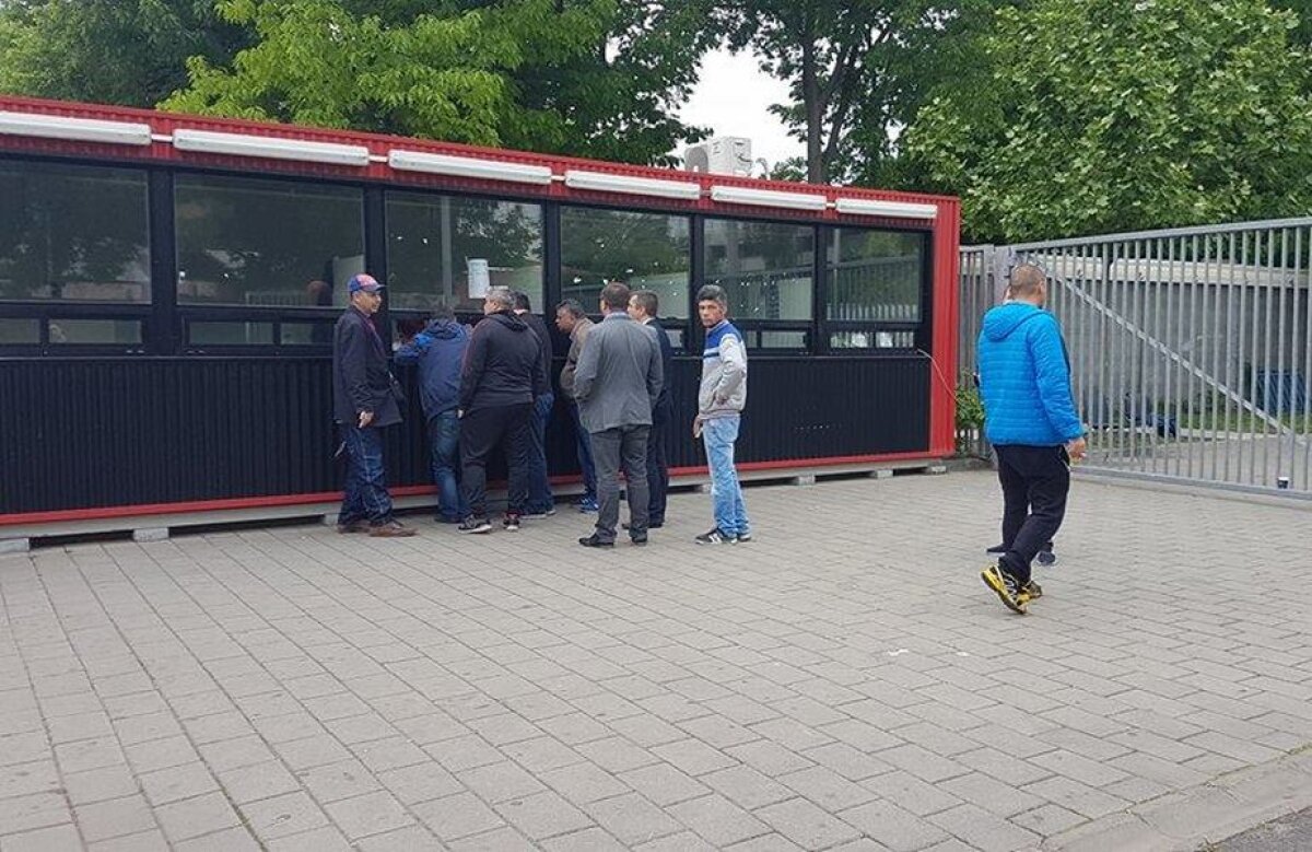 FOTO+VIDEO Mai harnici decât dinamoviștii » Câte bilete au cumpărat fanii FCSB-ului pentru meciul cu CS U
