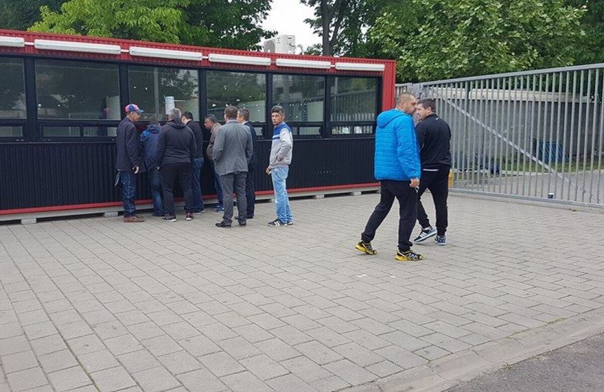 FOTO+VIDEO Mai harnici decât dinamoviștii » Câte bilete au cumpărat fanii FCSB-ului pentru meciul cu CS U