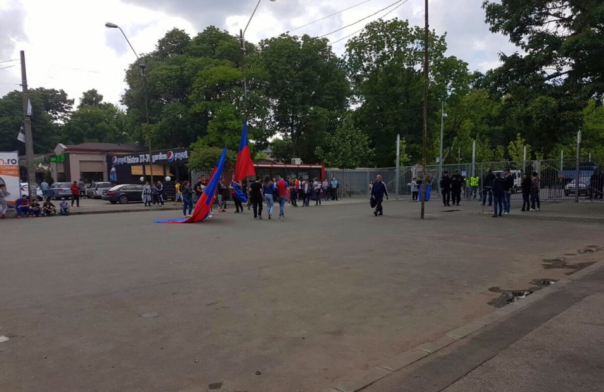 liveBLOG AICI // FOTO+VIDEO Ultimele informații de pe stadioane! Viitorul se pregătește de sărbătoare, fanii FCSB-ului stau la coadă la casa de bilete