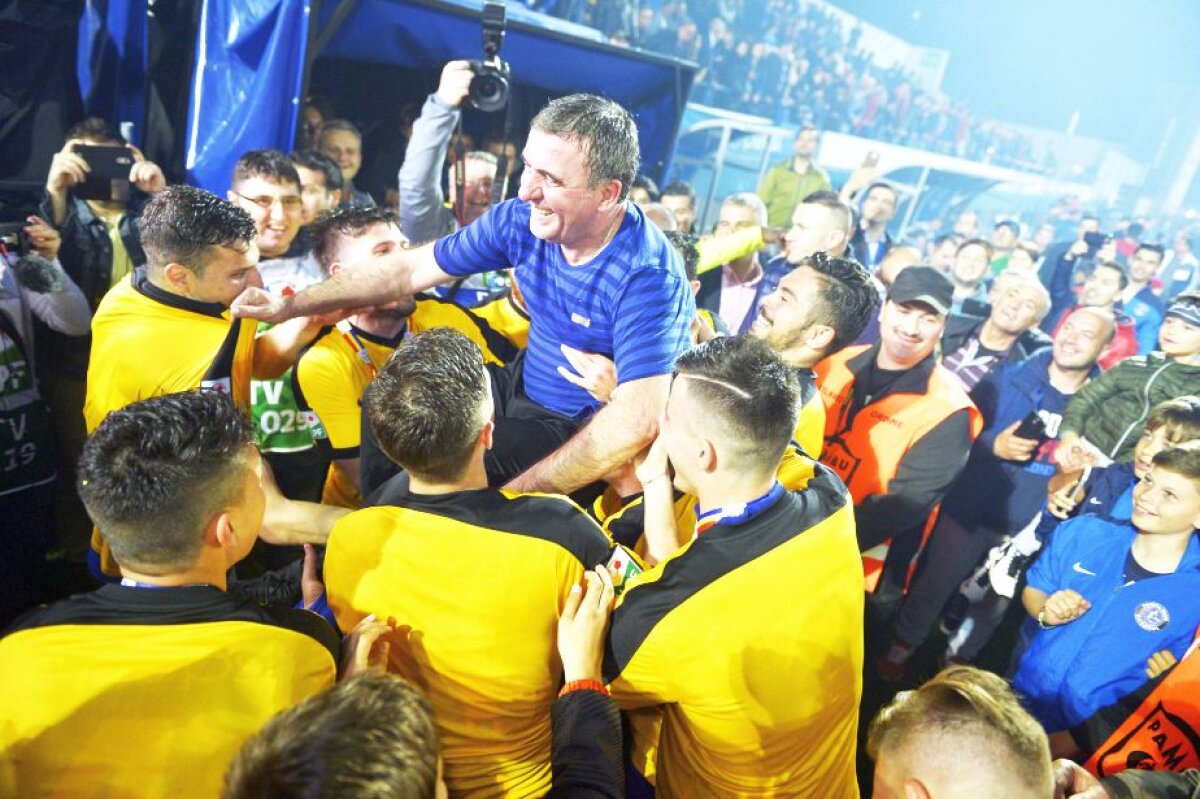 GALERIE FOTO + VIDEO Regele României! Hagi și jucătorii de la Viitorul au făcut show pe teren după ce au câștigat campionatul