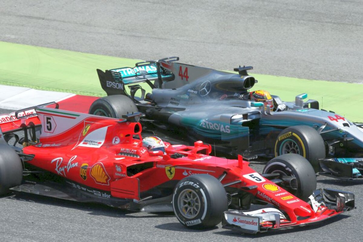 FOTO Spectacol în MP al Spaniei » Hamilton triumfă după un duel la limită cu Vettel! Cum arată clasamentul