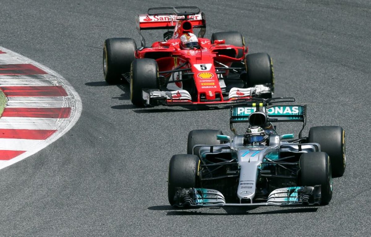 FOTO Spectacol în MP al Spaniei » Hamilton triumfă după un duel la limită cu Vettel! Cum arată clasamentul