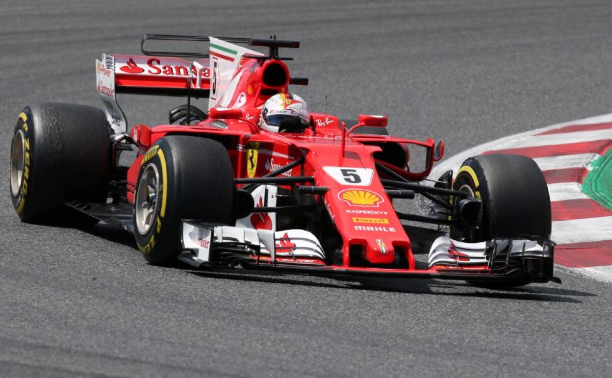 FOTO Spectacol în MP al Spaniei » Hamilton triumfă după un duel la limită cu Vettel! Cum arată clasamentul