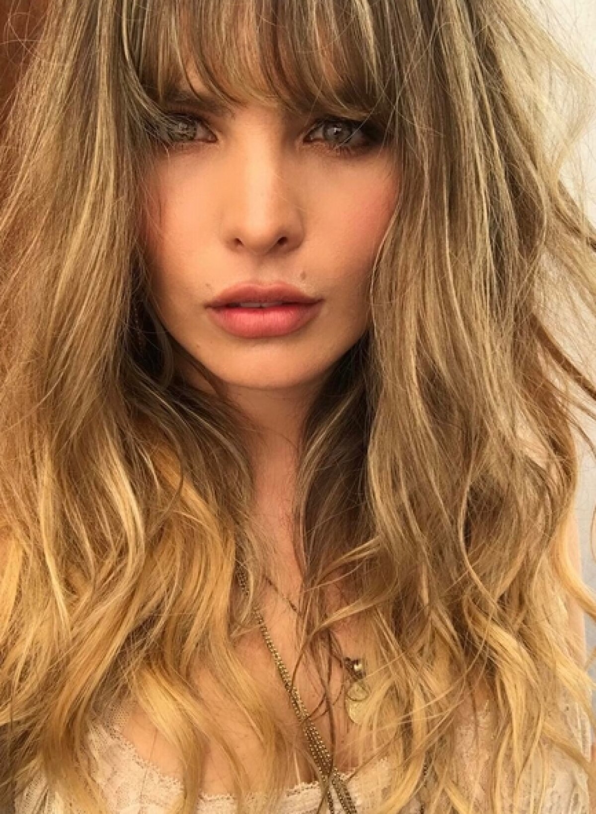 FOTO Recompensa columbiană » Un fotomodel pregătește o surpriză incendiară pentru Falcao și Monaco