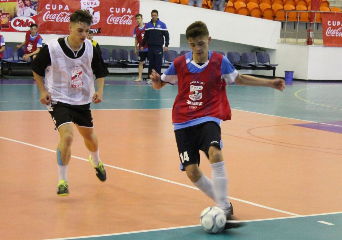 Hop şi-Asachi! Etapa regională a încălzit şi Botoşaniul » Fetele de la Colegiul "V. Lovinescu" şi băieţii de la Colegiul "Gh. Asachi" s-au calificat în finala de la București