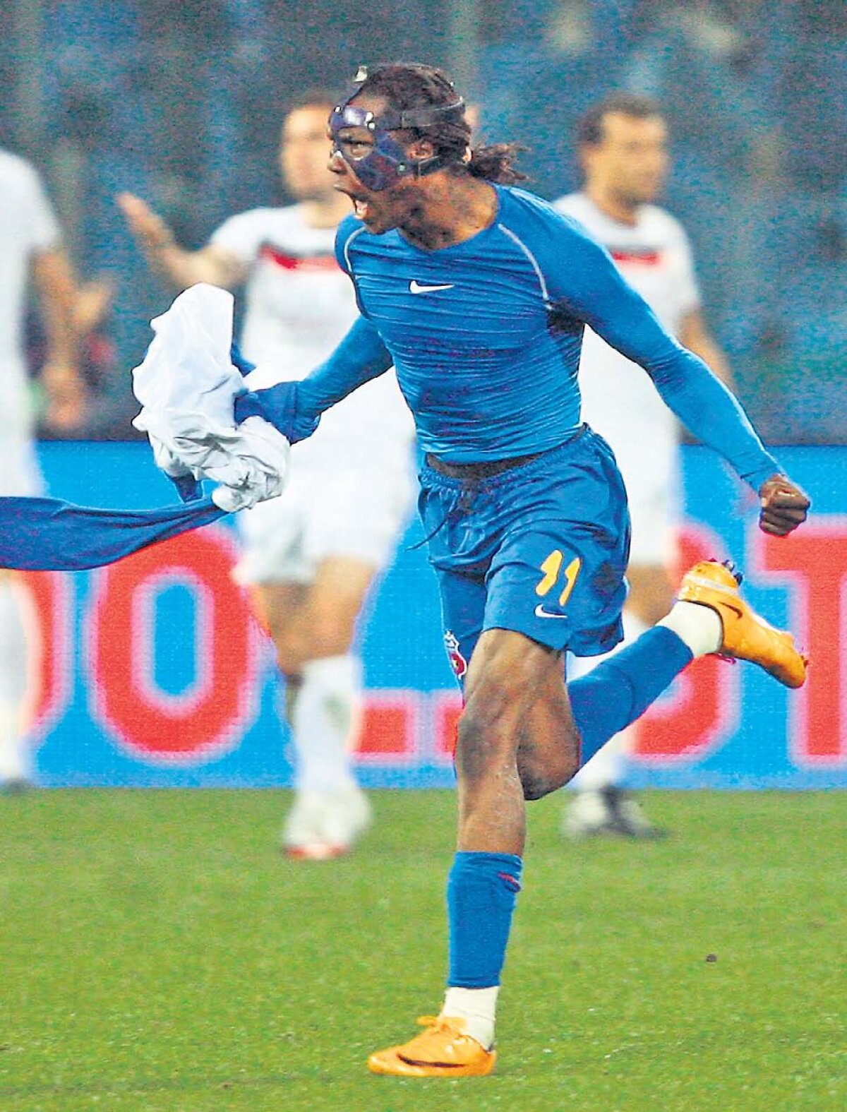 Din Liga 1 spre Ligue 1 » Trei foști jucători din campionatul românesc sunt la un pas de o mare performanță!