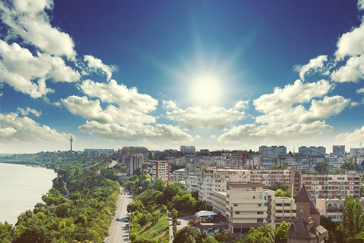 FOTO Unii în Dubai, alții la Galați » Jucătorii de la Viitorul nu se întrec în vacanțe scumpe și așteaptă convocările de la Daum