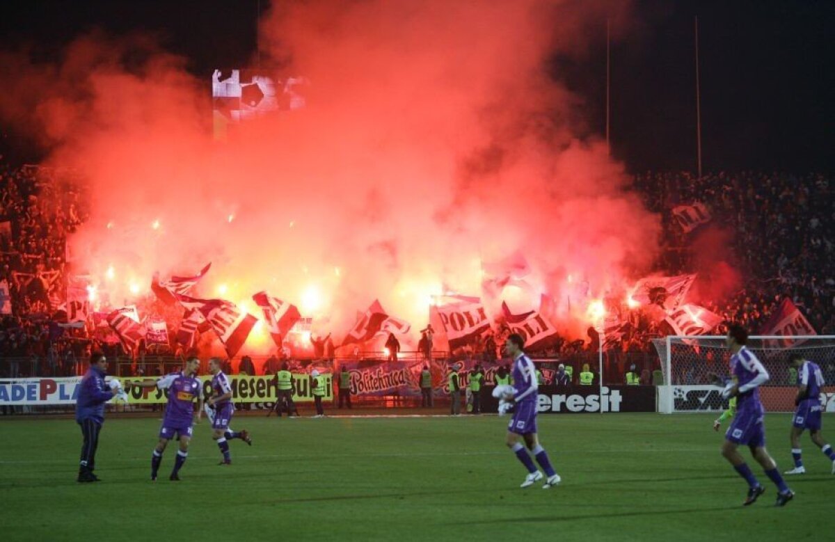 FOTO Superb! La ce metodă au apelat timișorenii să vândă bilete cu UTA » Și un fost internațional și-a cumpărat tichet