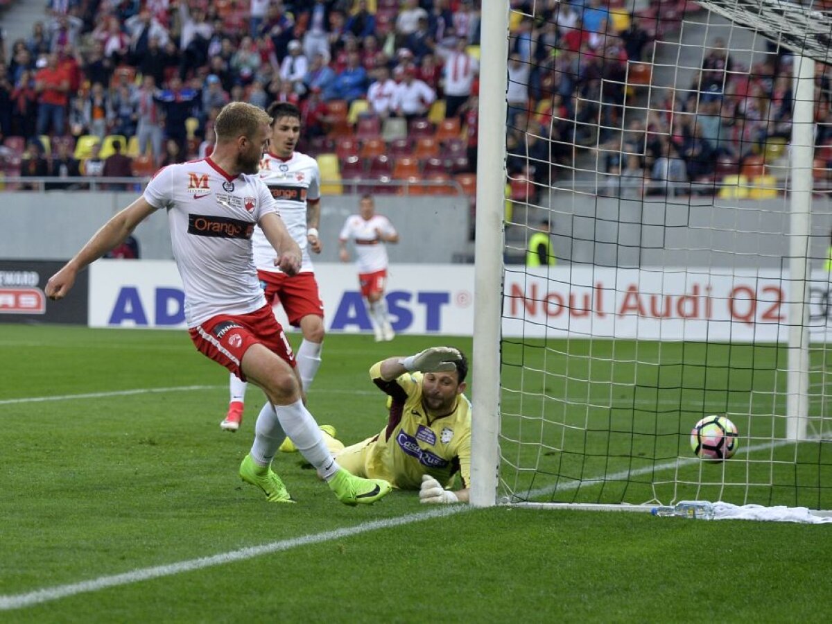 VIDEO+FOTO » Dinamo a câștigat Cupa Ligii fără emoții! Al 34-lea trofeu din vitrina "câinilor"