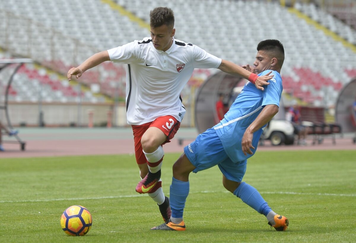 FOTO ”Câinii roșii”, veninoșii! Dinamo U19 s-a calificat în finala națională și visează la Youth Champions League