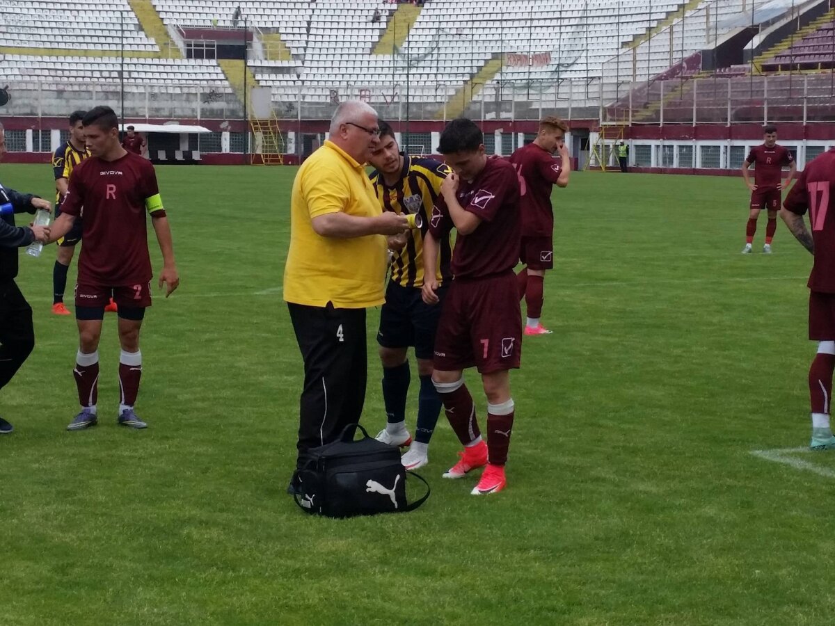 FOTO AFC Rapid a promovat în Liga a 4-a după o victorie lejeră în fața fiilor lui Ilie Stan și Anghel Iordănescu 