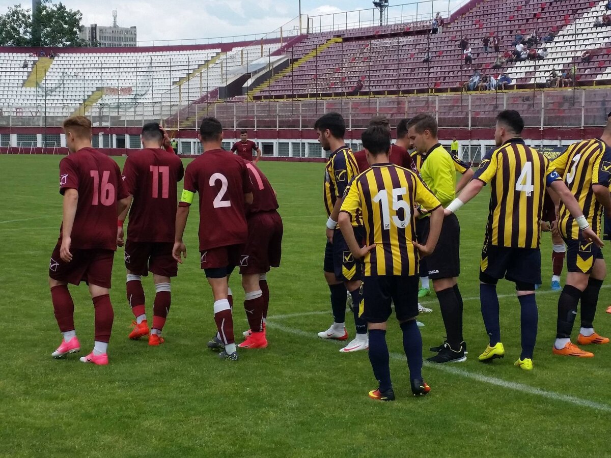 FOTO AFC Rapid a promovat în Liga a 4-a după o victorie lejeră în fața fiilor lui Ilie Stan și Anghel Iordănescu 