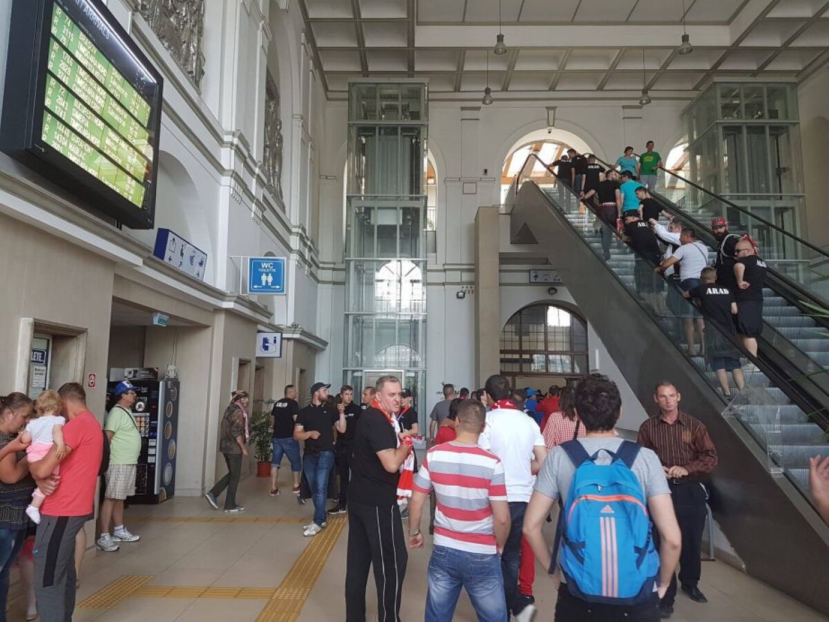 VIDEO+FOTO Coregrafia lui ASU Poli, inspirată din Game of Thrones, nu și-a împiedicat marea rivală din drumul către promovare » UTA a învins cu 3-0 şi e pe doi