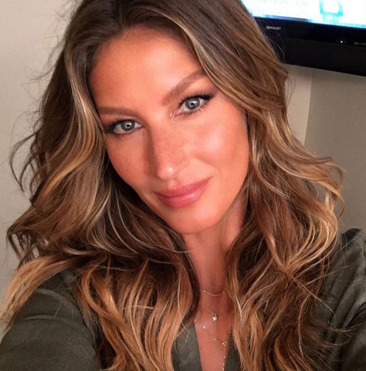 FOTO Gisele se teme pentru viața lui Tom Brady când intră pe teren: ”Mă sperie de moarte”