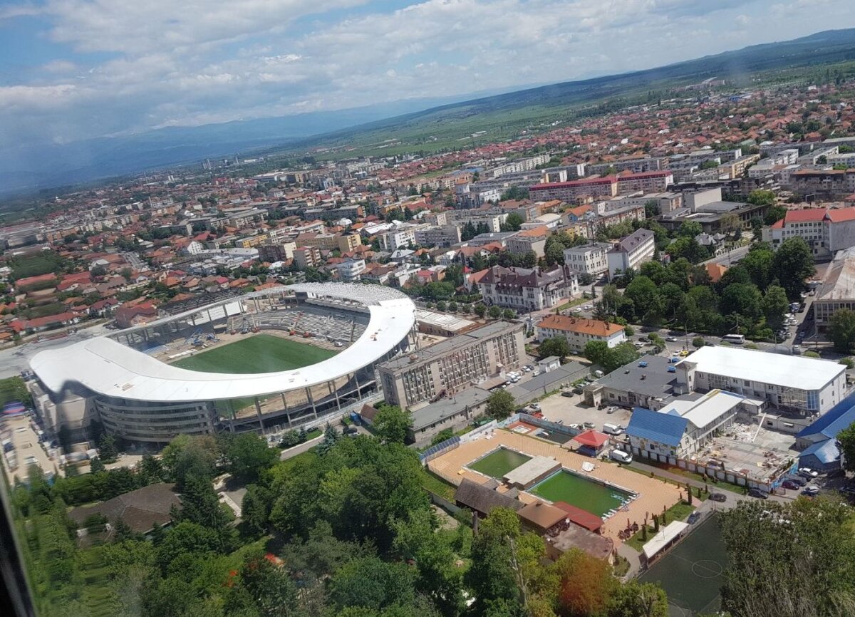 FOTO 80% gata! Construcția arenei din Tg. Jiu a intrat pe ultima sută de metri: va fi dată în folosință în toamnă