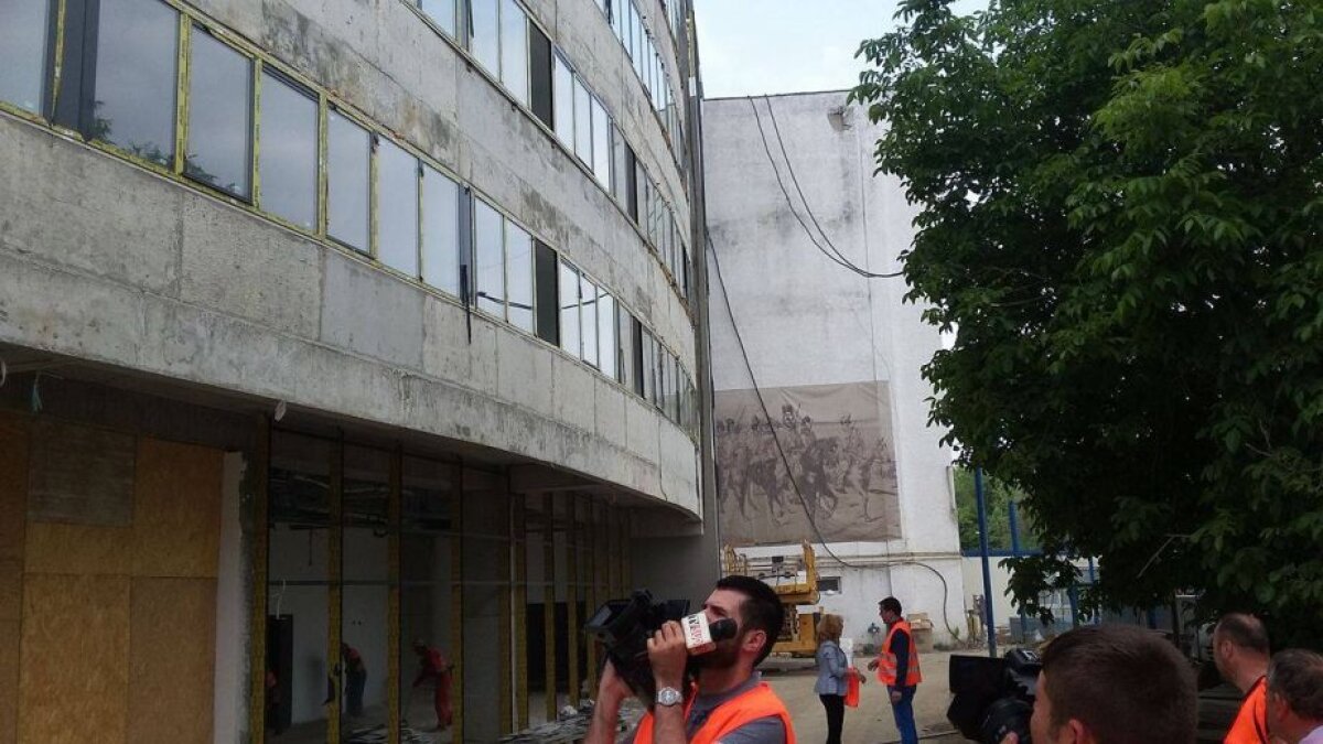 FOTO 80% gata! Construcția arenei din Tg. Jiu a intrat pe ultima sută de metri: va fi dată în folosință în toamnă