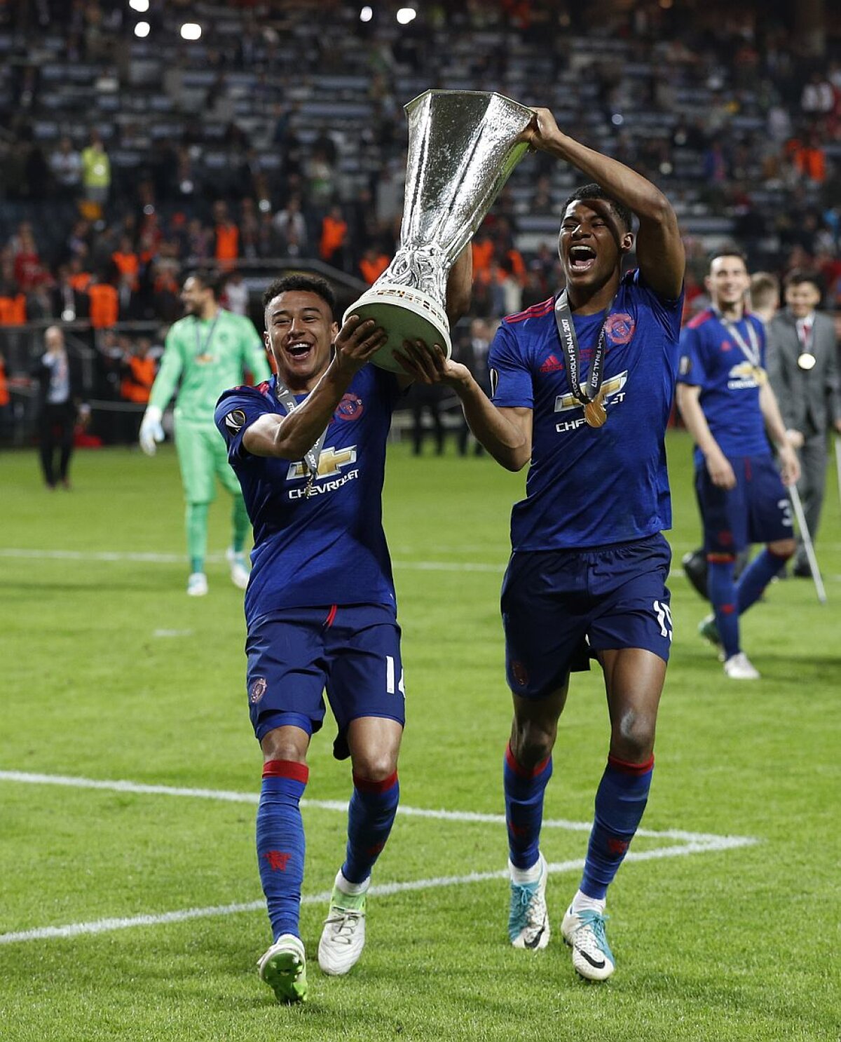 VIDEO+FOTO Cele mai tari imagini după finala Europa League! Jose Mourinho, one-man show! Cum s-au bucurat fotbaliștii