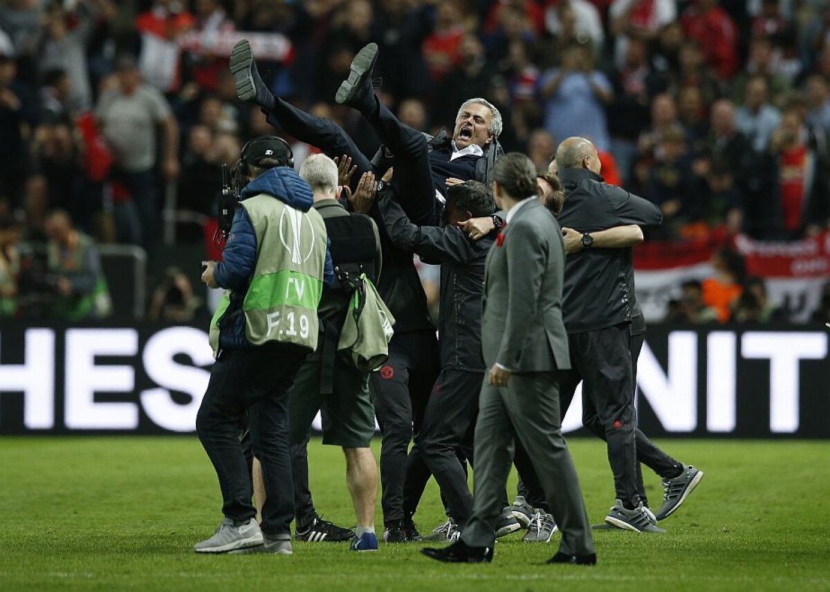 VIDEO+FOTO Cele mai tari imagini după finala Europa League! Jose Mourinho, one-man show! Cum s-au bucurat fotbaliștii