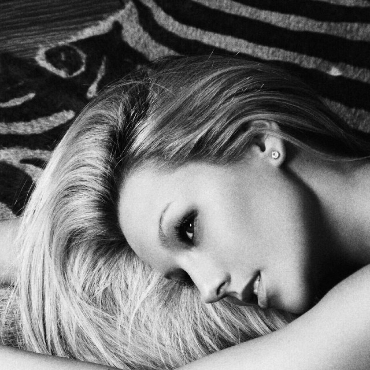 FOTO Ce au în comun o arhitectă sexy și o vedetă a Barcelonei? Sunt cel mai frumos cuplu