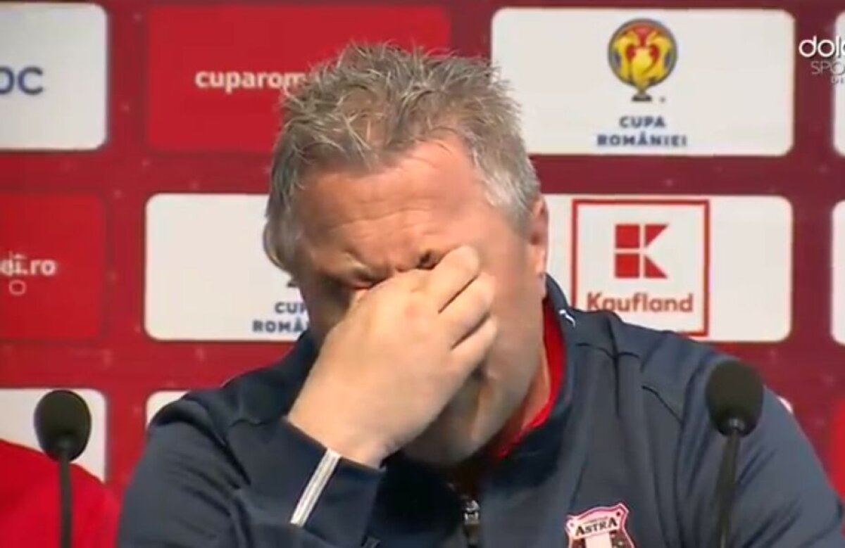 FOTO Marius Șumudică, în lacrimi la conferința de presă susținută înaintea finalei cu Voluntari!