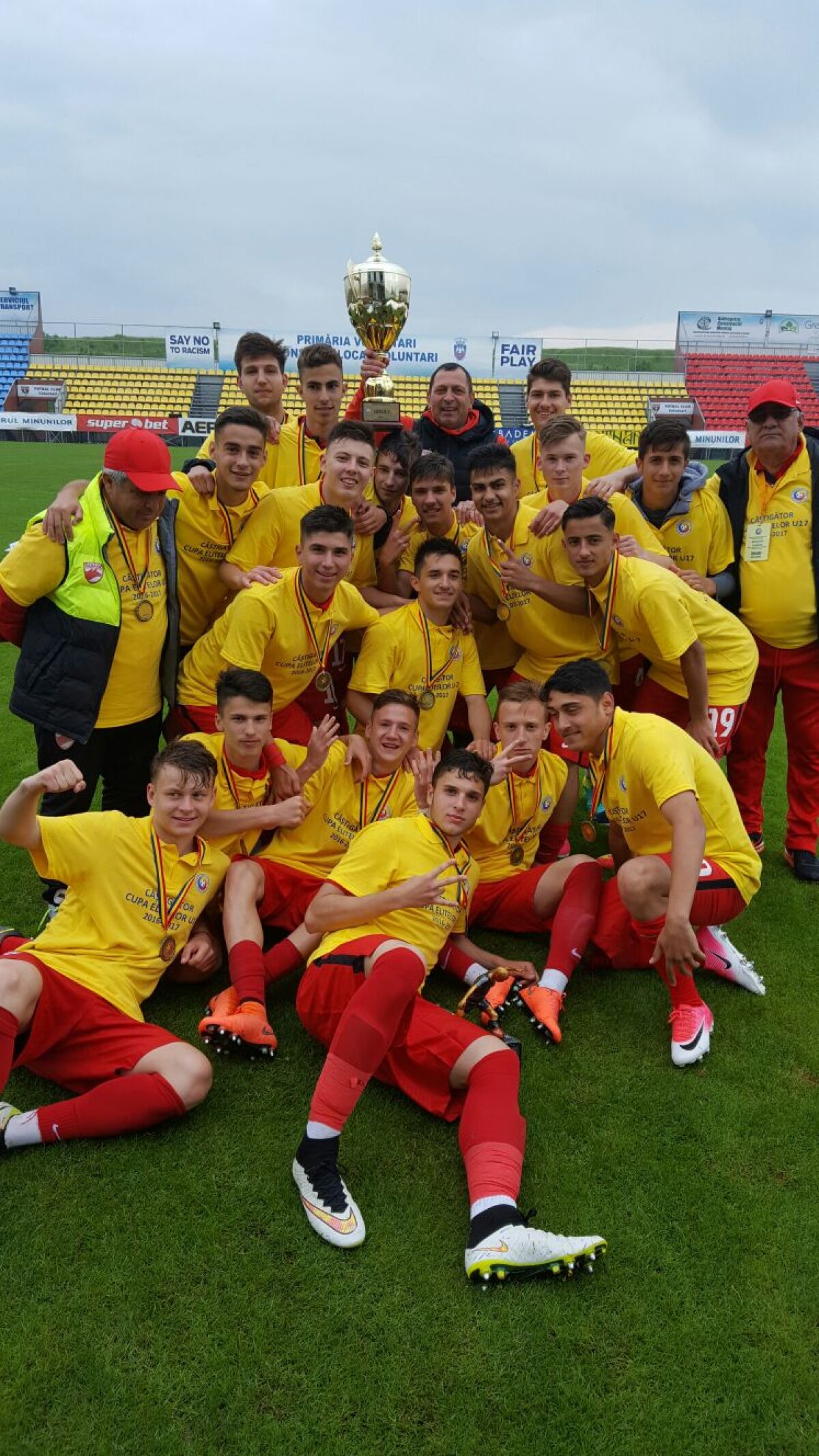 VIDEO Dinamo, câștigătoare în Cupa României U17! 