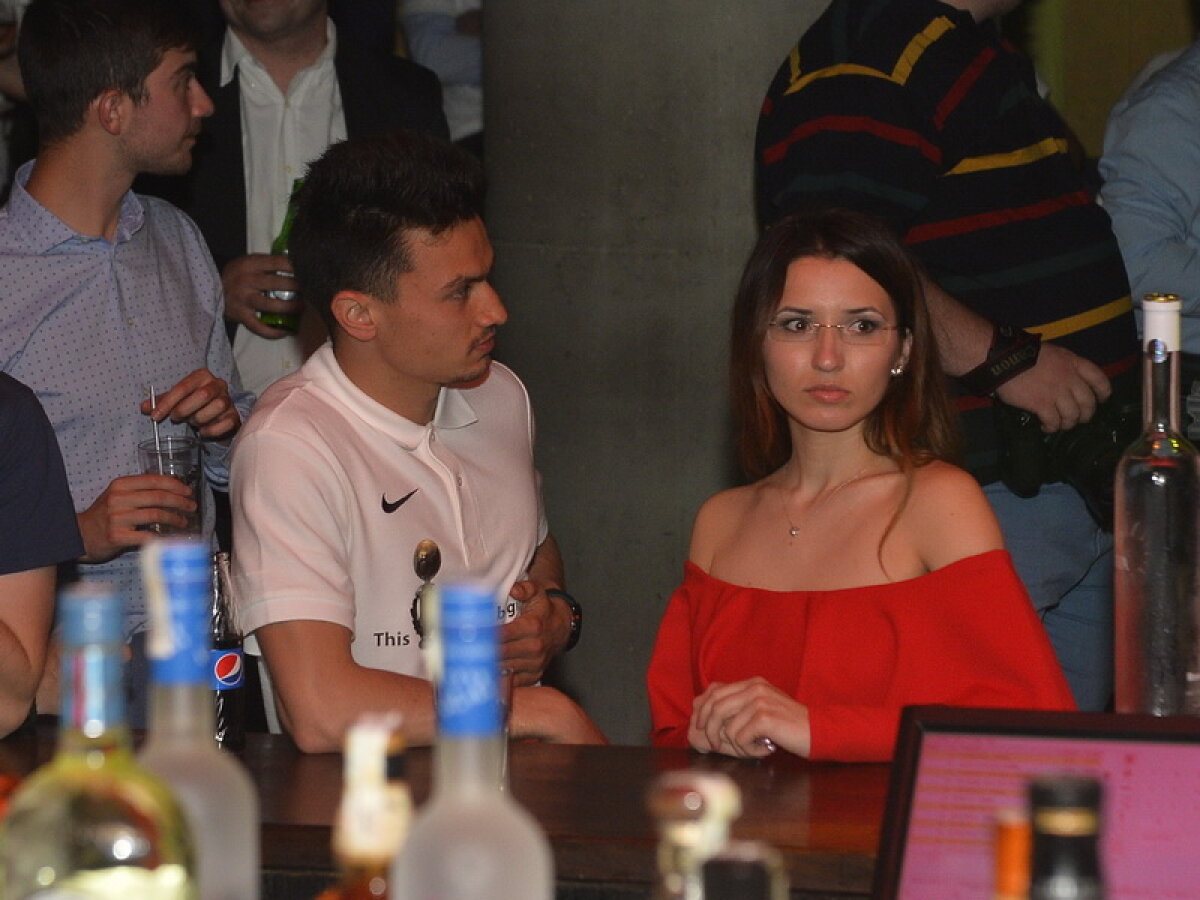 GALERIE FOTO Ele sunt campioanele de la malul mării » Ce "bijuterii" au acasă jucătorii lui Hagi