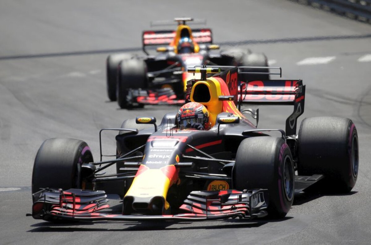 GALERIE FOTO + VIDEO Vettel, a treia victorie în acest sezon! Ferrari a făcut dubla + Hamilton nu a prins podiumul » Cum arată clasamentul