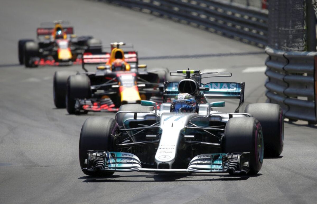 GALERIE FOTO + VIDEO Vettel, a treia victorie în acest sezon! Ferrari a făcut dubla + Hamilton nu a prins podiumul » Cum arată clasamentul