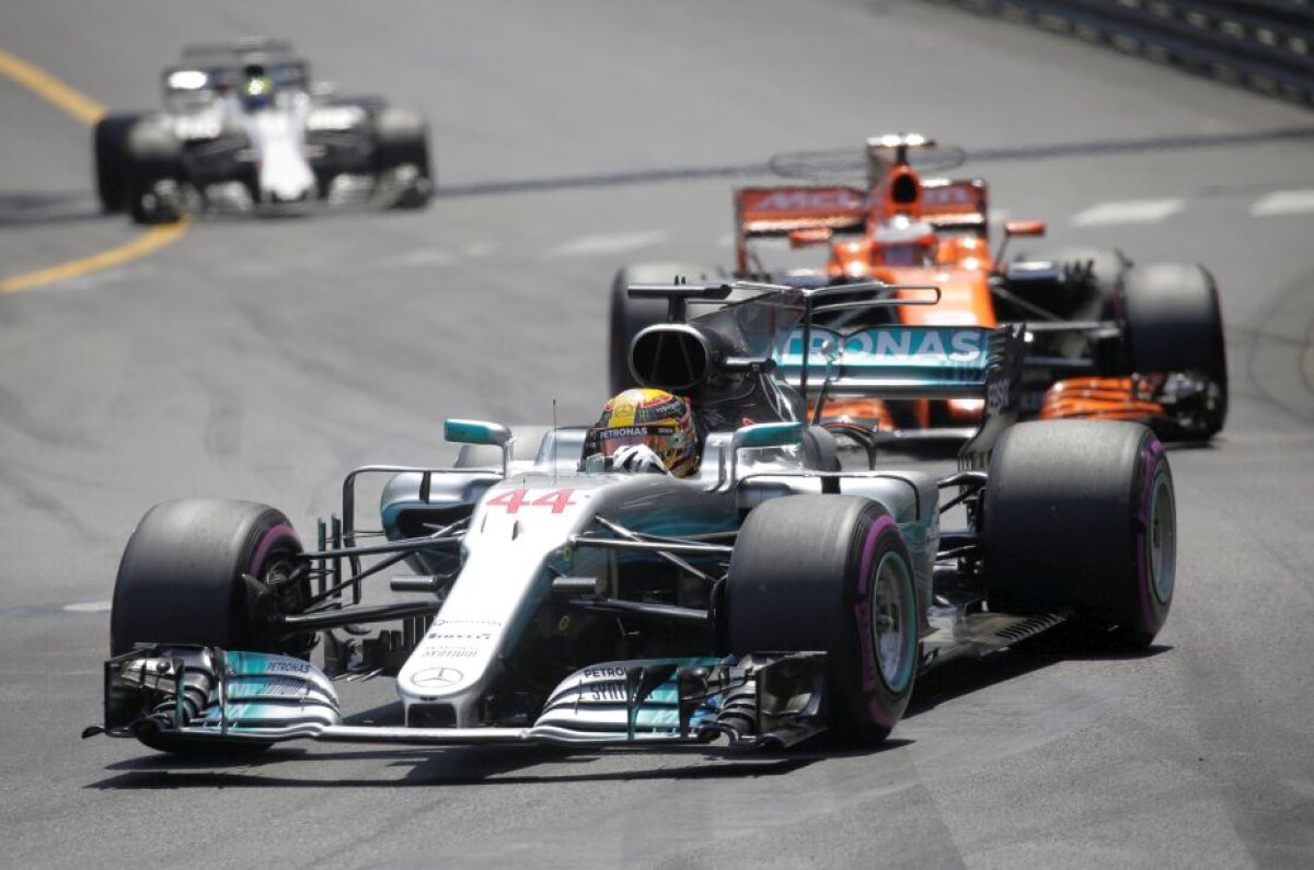 GALERIE FOTO + VIDEO Vettel, a treia victorie în acest sezon! Ferrari a făcut dubla + Hamilton nu a prins podiumul » Cum arată clasamentul