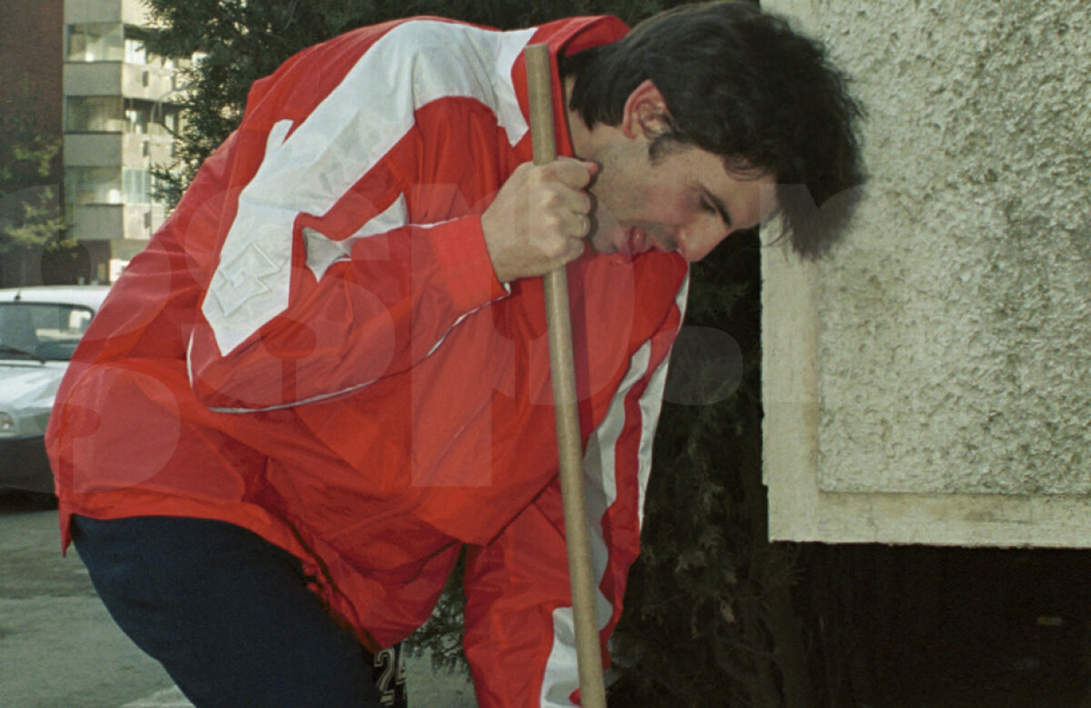 Perle din arhiva foto GSP » La munca de jos! Lupescu, așa cum nu l-ați mai văzut: ce făcea între două antrenamente