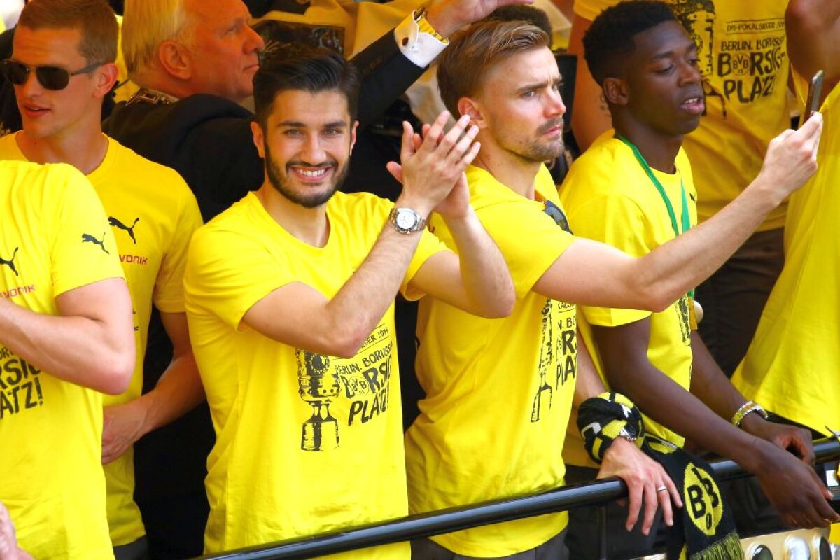 GALERIE FOTO + VIDEO Scene memorabile la Dortmund » Sute de mii de fani au sărbătorit în stradă cucerirea Cupei Germaniei