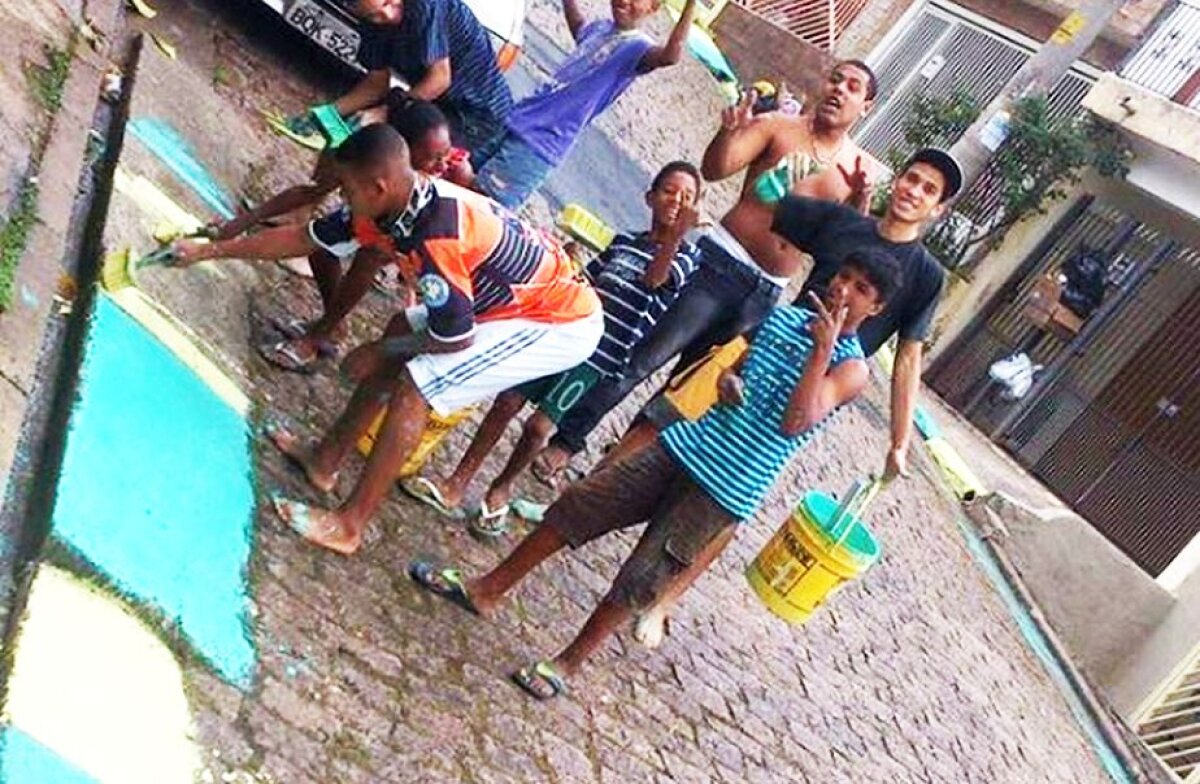 GALERIE FOTO Uluitor! În urmă cu 3 ani vopsea borduri, iar acum este star în Premier League » Imagini de senzație!