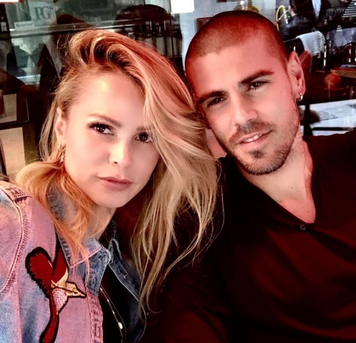 FOTO Face pasul cel mare » Un fost portar celebru al Barcelonei se va căsători în această vară