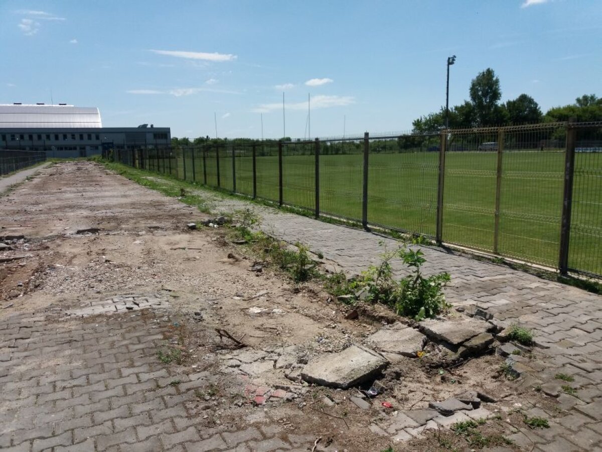 EXCLUSIV Gigi eliberează Ghencea » Vechiul stadion se pregăteşte să dispară: Becali ia tot ce poate